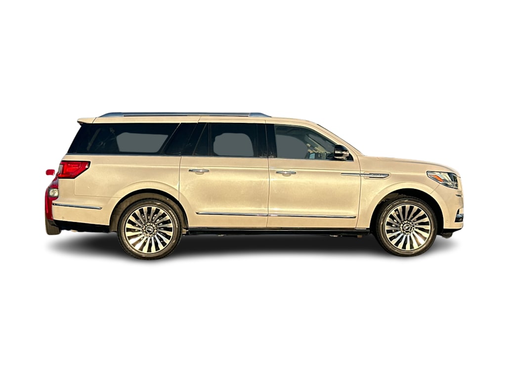 Thumbnail: 2018 Lincoln Navigator L - 18