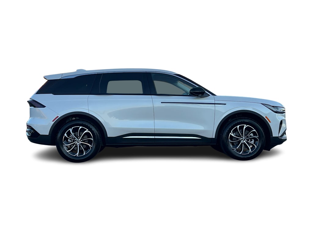Thumbnail: 2026 Lincoln Nautilus - 17