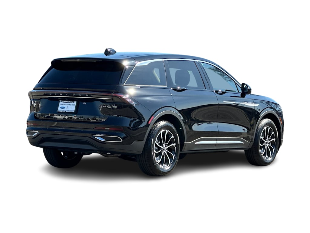 Thumbnail: 2026 Lincoln Nautilus - 17