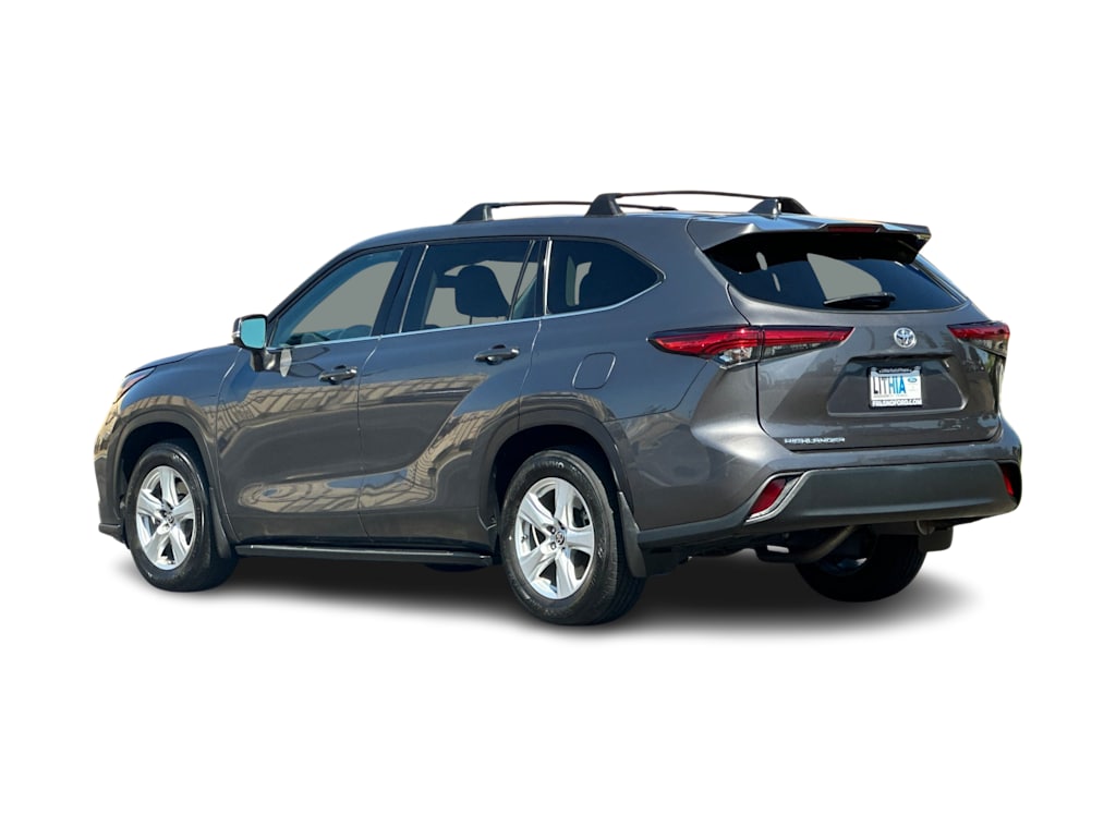 Thumbnail: 2021 Toyota Highlander - 4
