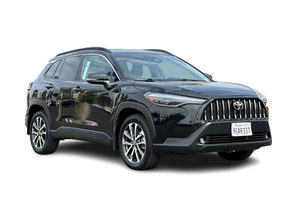 Thumbnail: 2023 Toyota Corolla Cross - 18