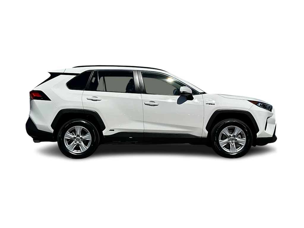 Thumbnail: 2021 Toyota RAV4 - 18