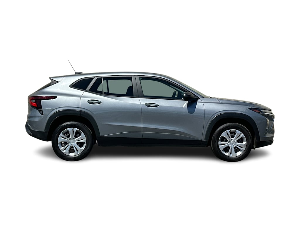 Thumbnail: 2025 Chevrolet Trax - 21