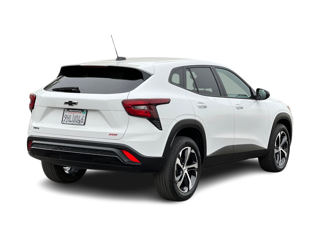 Thumbnail: 2024 Chevrolet Trax - 18