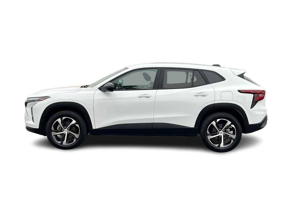 Thumbnail: 2024 Chevrolet Trax - 3