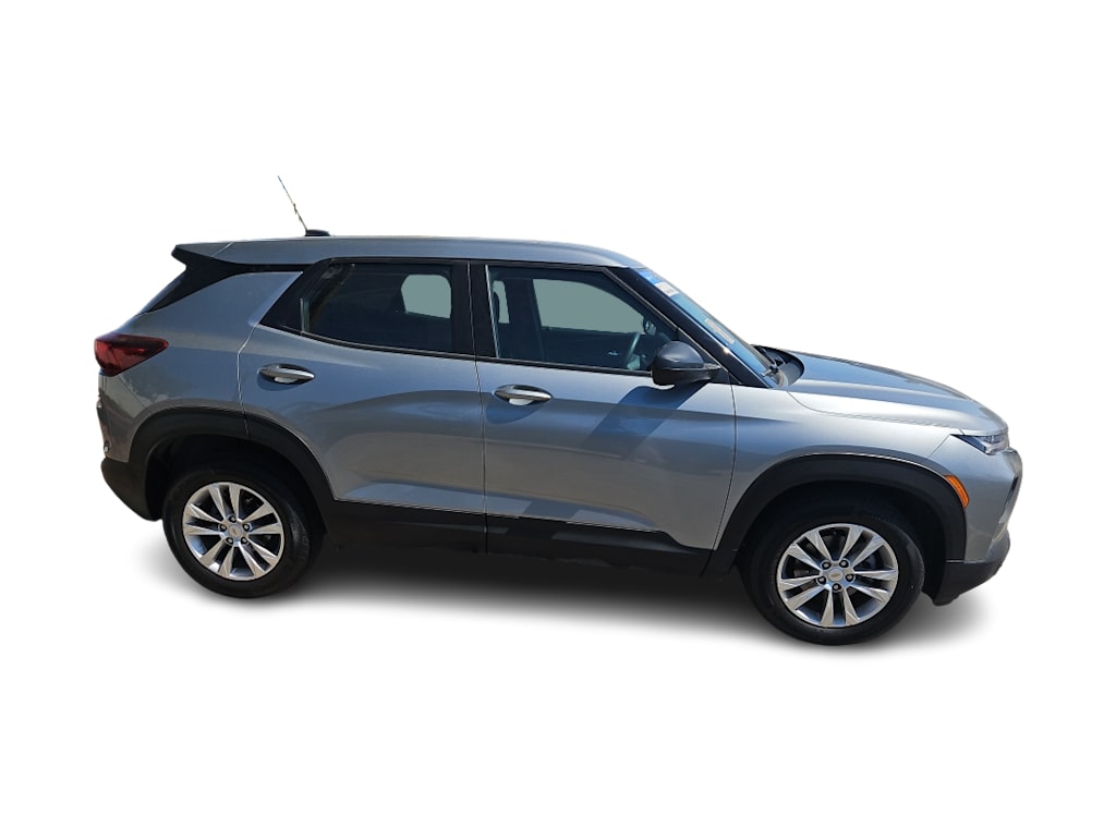 Thumbnail: 2023 Chevrolet TrailBlazer - 18