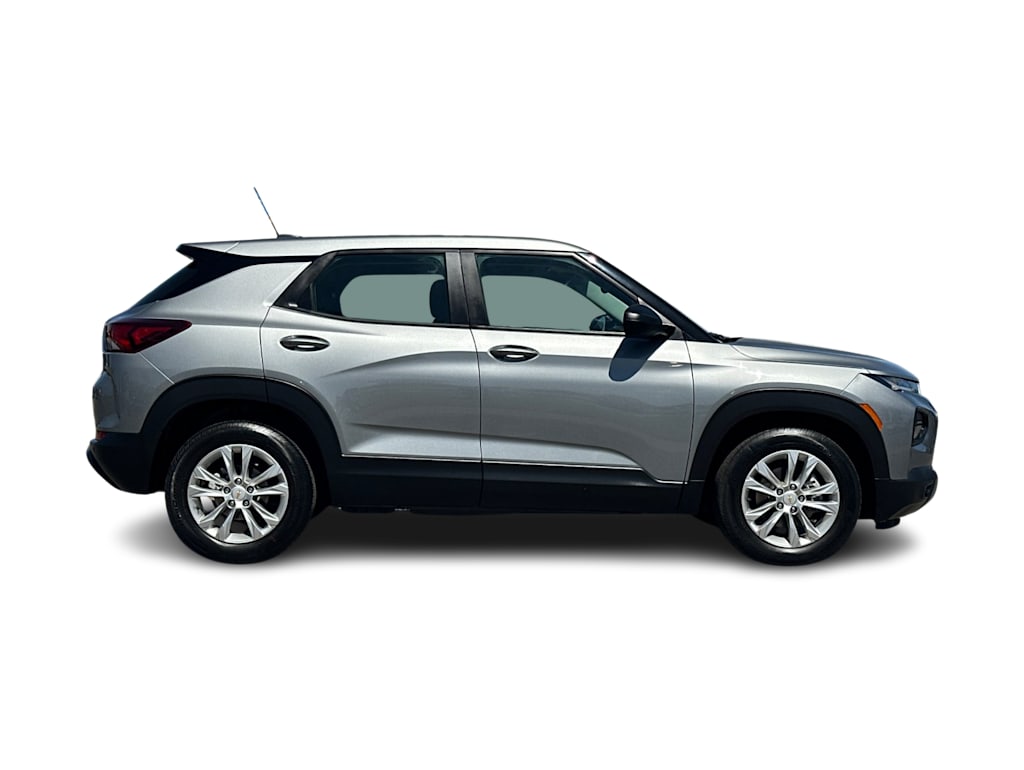 Thumbnail: 2023 Chevrolet TrailBlazer - 20