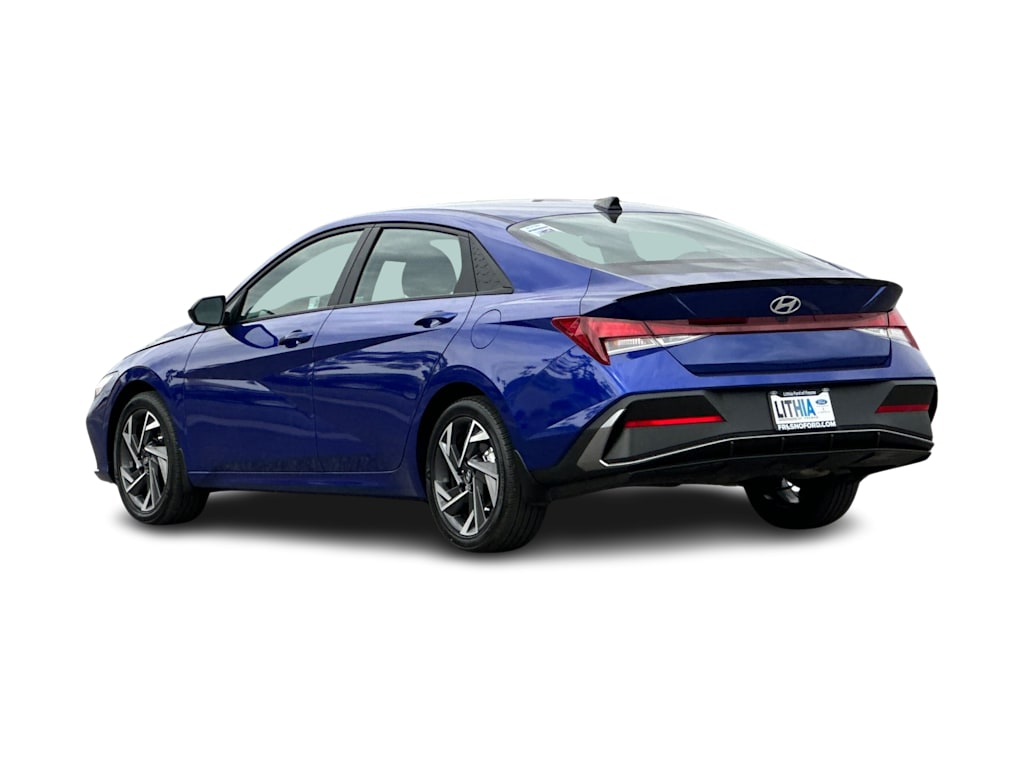 Thumbnail: 2025 Hyundai Elantra - 4