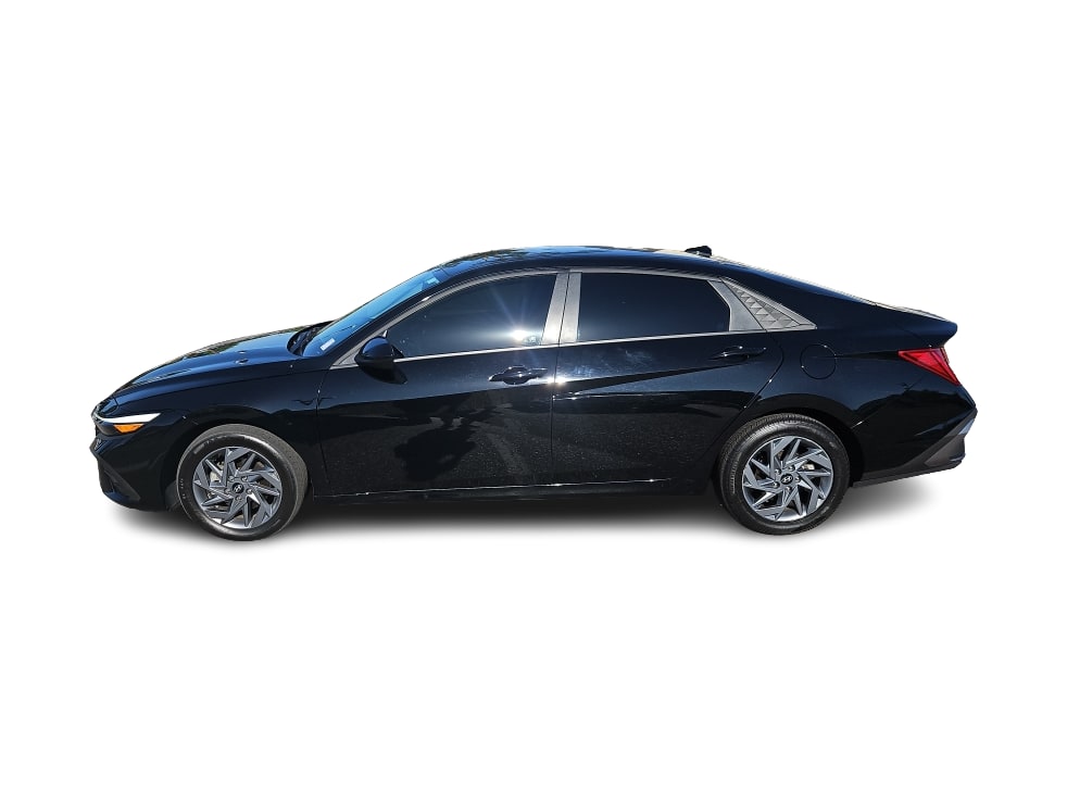 Thumbnail: 2025 Hyundai Elantra - 3