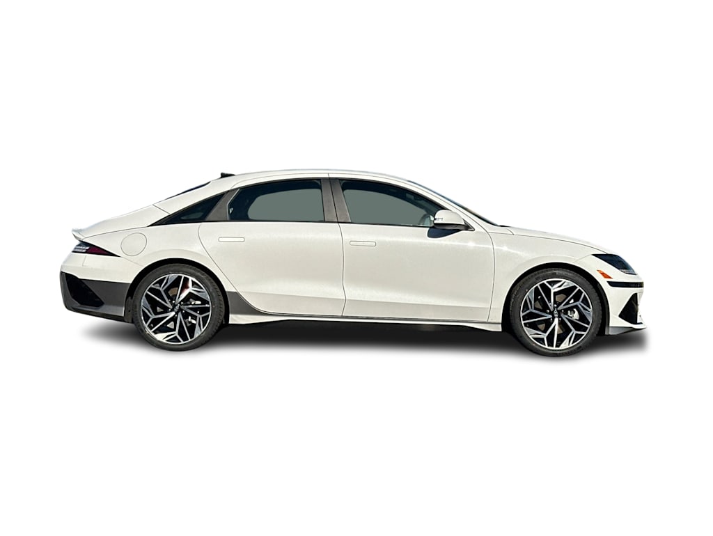 Thumbnail: 2023 Hyundai Ioniq 6 - 17