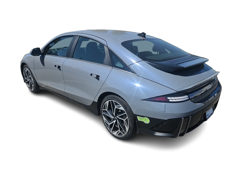 Thumbnail: 2023 Hyundai Ioniq 6 - 4