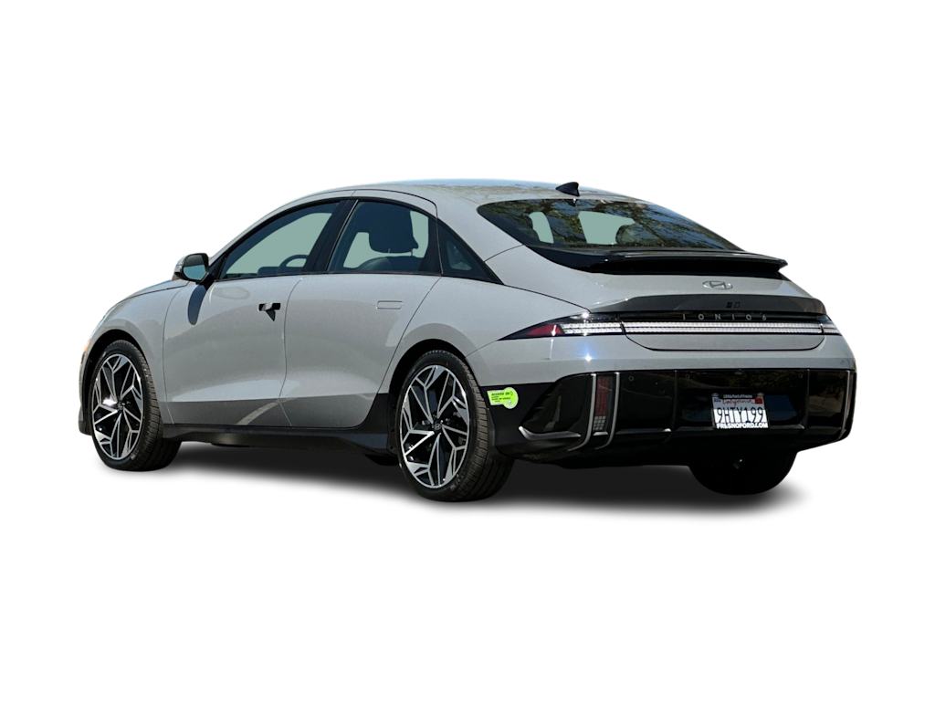 Thumbnail: 2023 Hyundai Ioniq 6 - 4