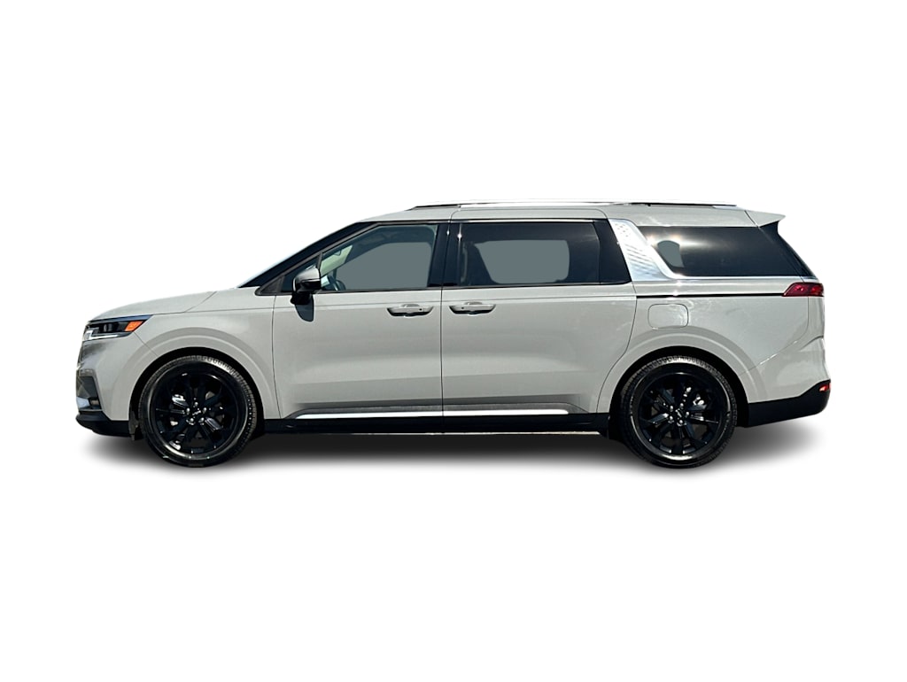 Thumbnail: 2022 Kia Carnival - 3