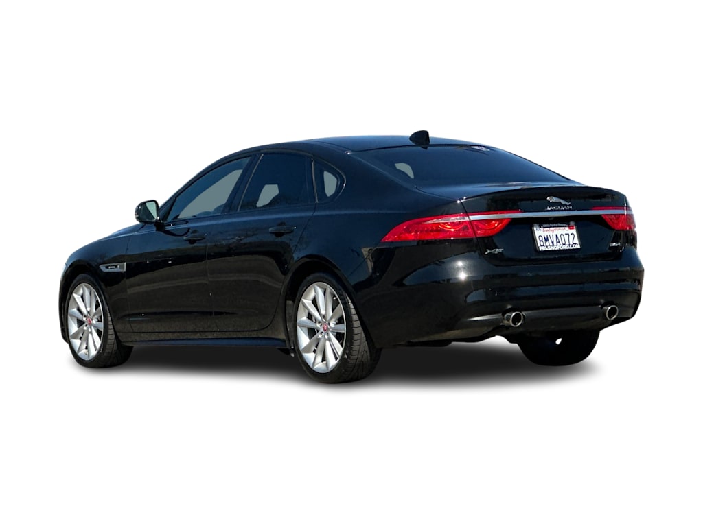 Thumbnail: 2016 Jaguar XF - 4