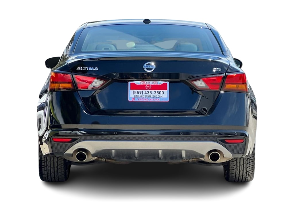 2022 Nissan Altima SR 5