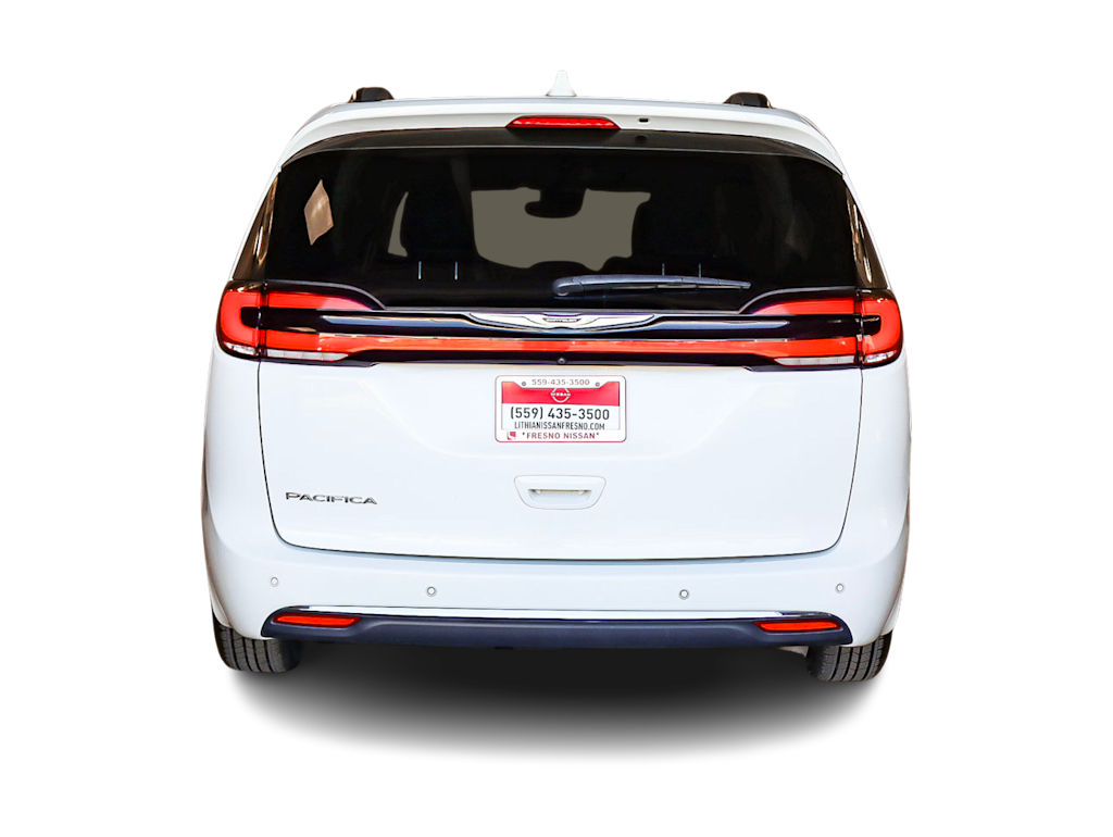 2022 Chrysler Pacifica Touring L 4