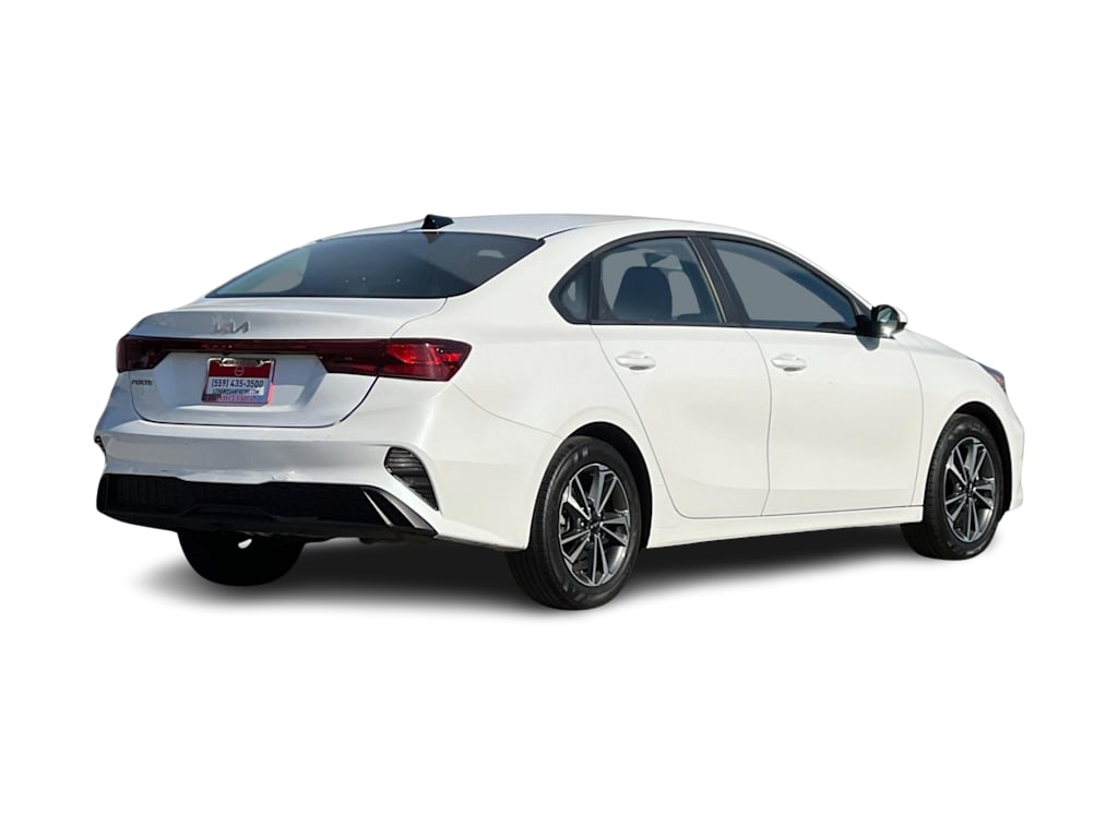2024 Kia Forte LXS 15