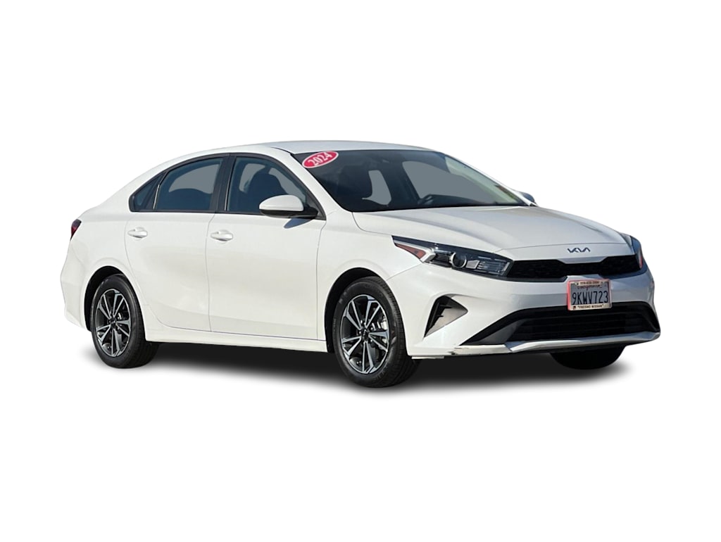 2024 Kia Forte LXS 17