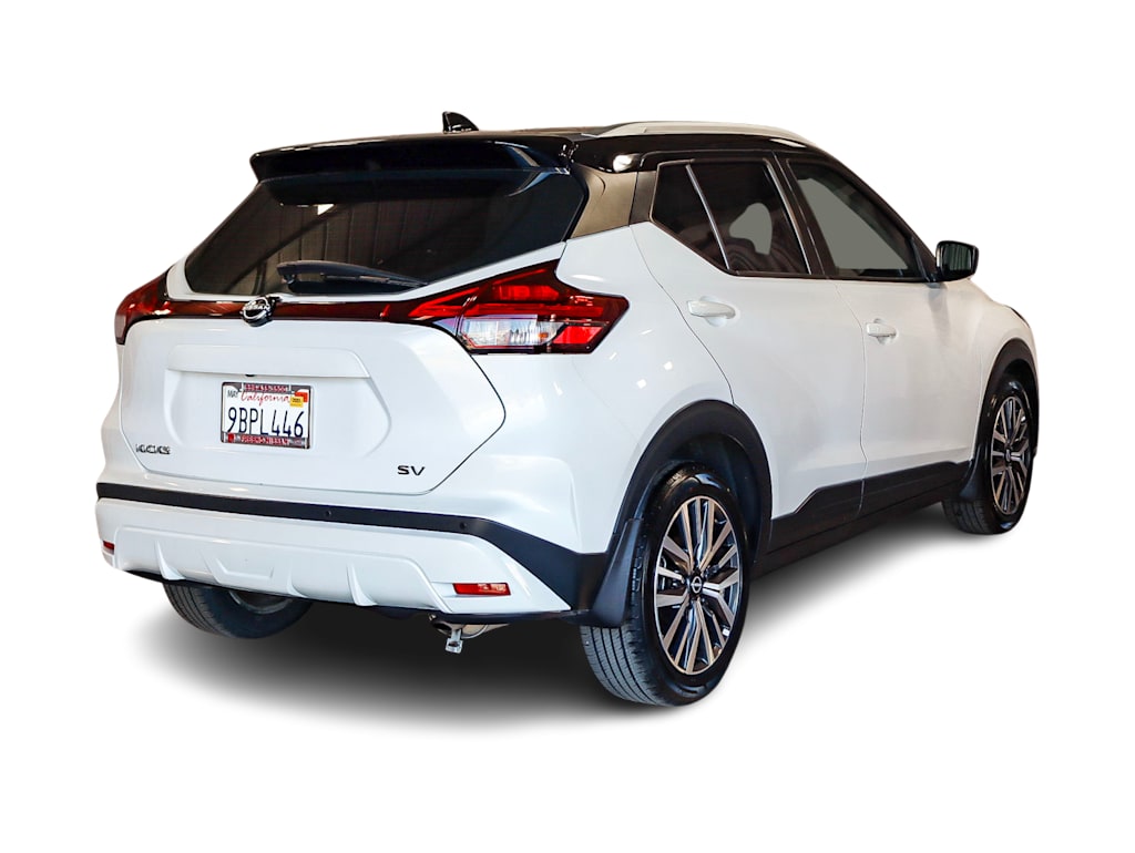 2022 Nissan Kicks SV 20