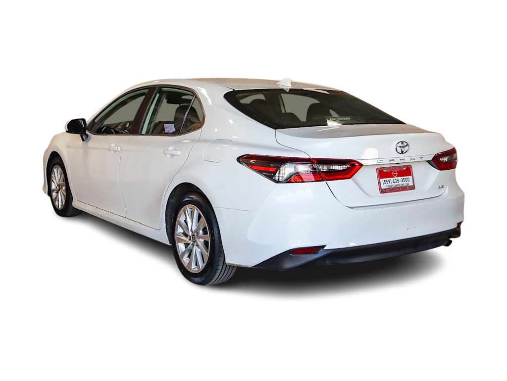 2023 Toyota Camry LE 3