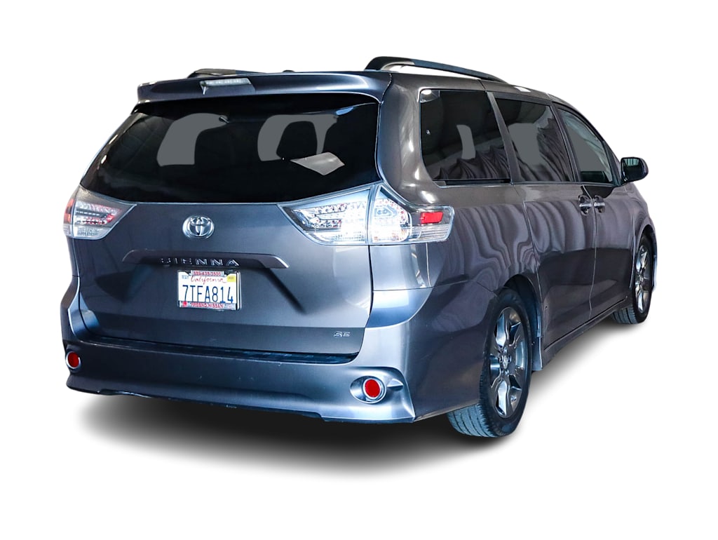 2016 Toyota Sienna SE Premium 17