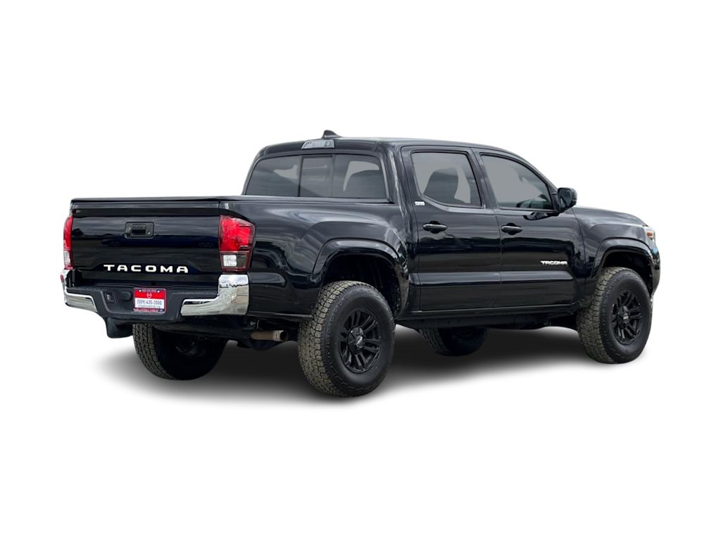 2020 Toyota Tacoma SR5 16