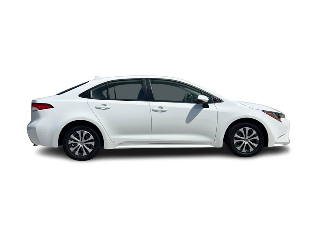 2022 Toyota Corolla LE 17