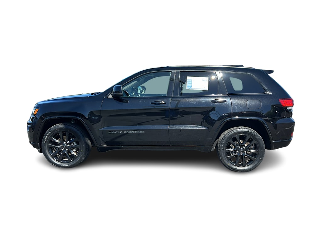 2020 Jeep Grand Cherokee Laredo 3