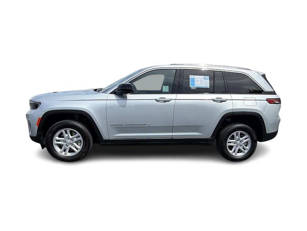 Thumbnail: 2023 Jeep Grand Cherokee - 3