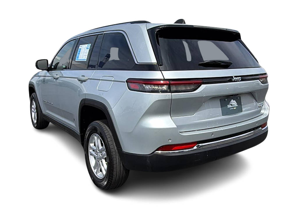 Thumbnail: 2023 Jeep Grand Cherokee - 4