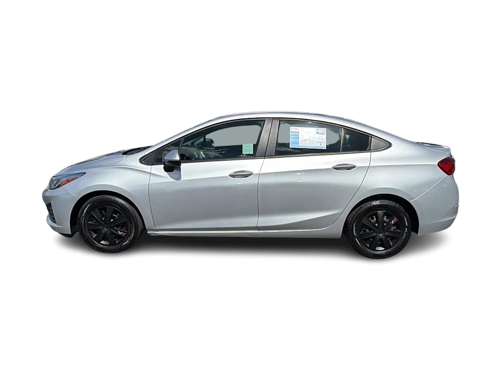 Thumbnail: 2019 Chevrolet Cruze - 3