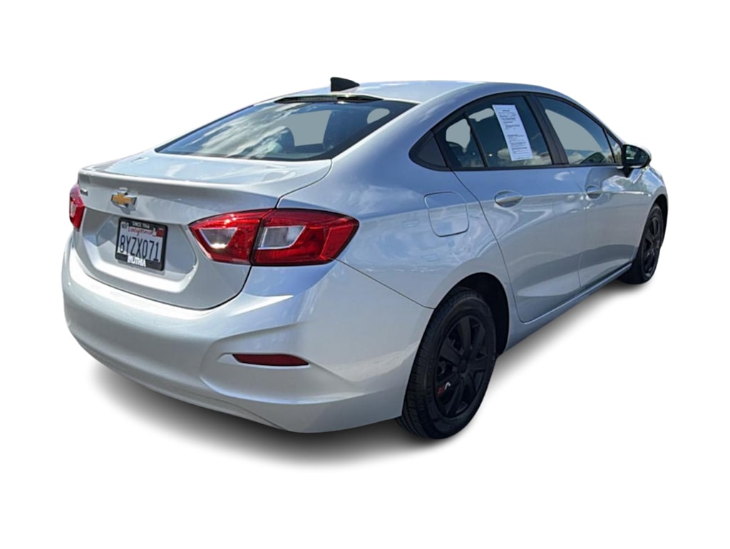 Thumbnail: 2019 Chevrolet Cruze - 21