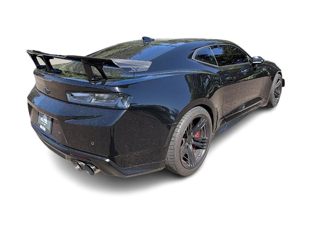 Thumbnail: 2018 Chevrolet Camaro - 15