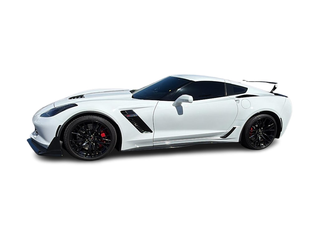 Thumbnail: 2015 Chevrolet Corvette - 3