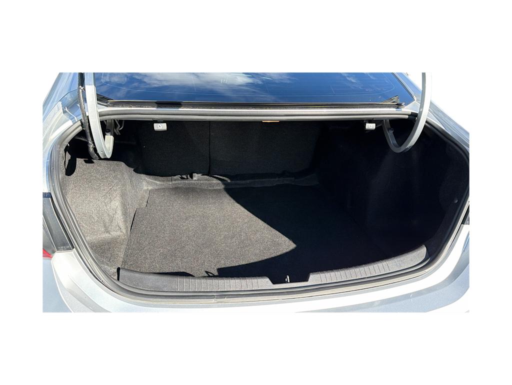 Thumbnail: 2022 Chevrolet Malibu - 17