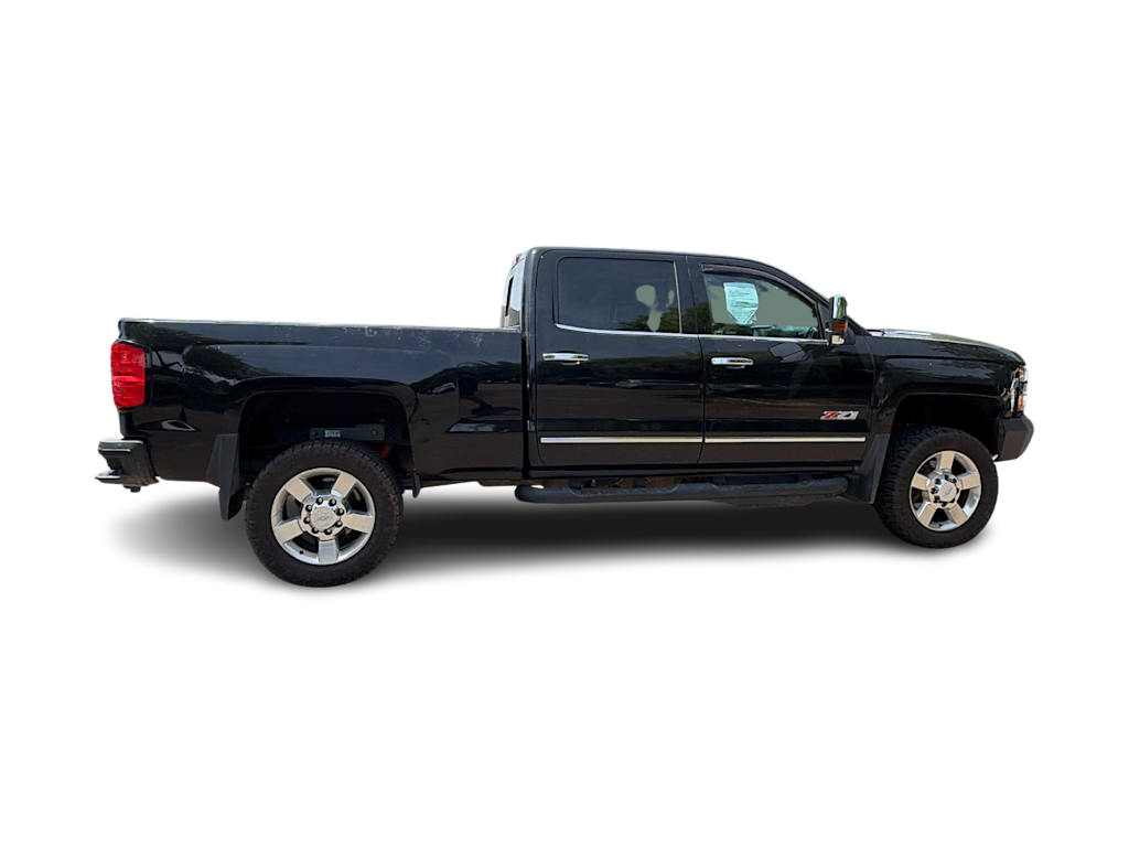 Thumbnail: 2017 Chevrolet Silverado 2500 - 17