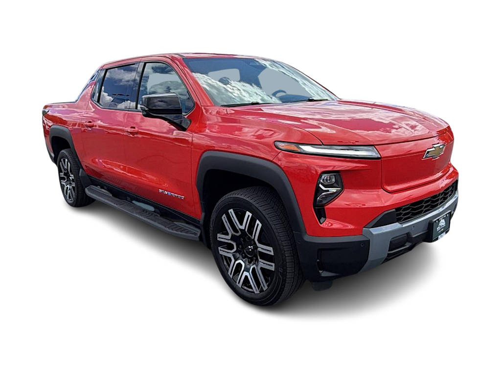 Thumbnail: 2026 Chevrolet Silverado EV - 21