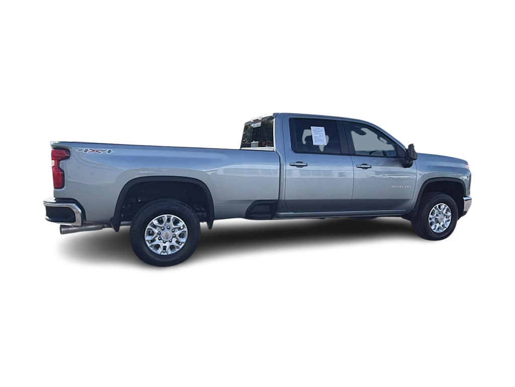 Thumbnail: 2025 Chevrolet Silverado 3500 - 17