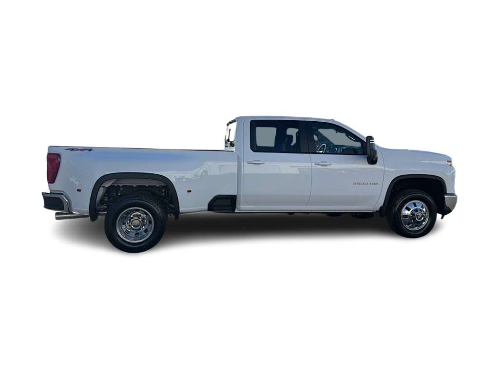 Thumbnail: 2026 Chevrolet Silverado 3500 - 19