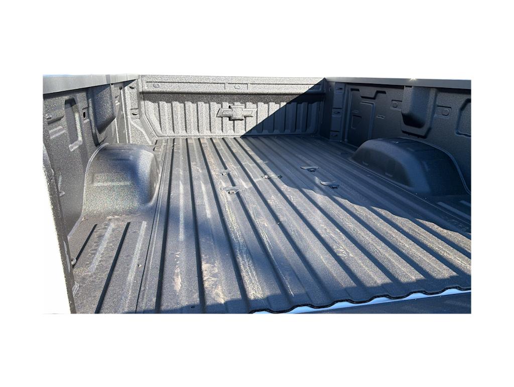 Thumbnail: 2026 Chevrolet Silverado 3500 - 15