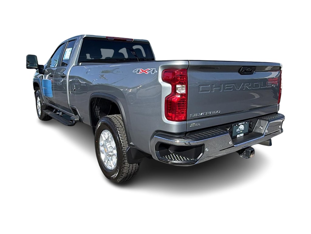 Thumbnail: 2026 Chevrolet Silverado 3500 - 4