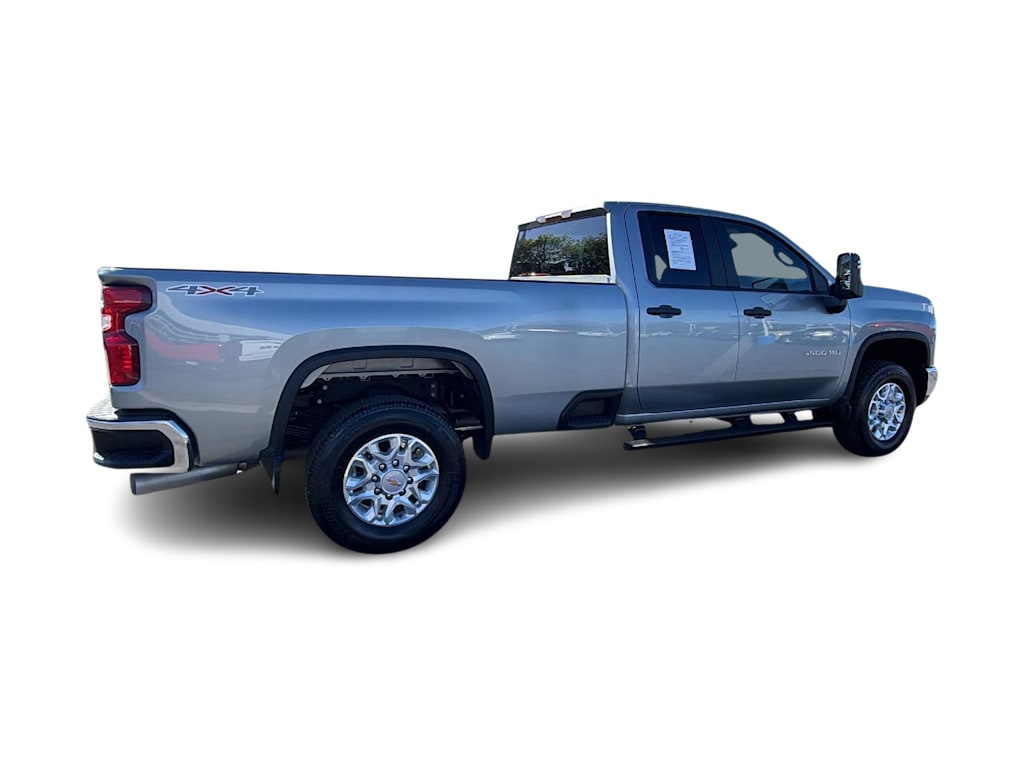 Thumbnail: 2026 Chevrolet Silverado 3500 - 21