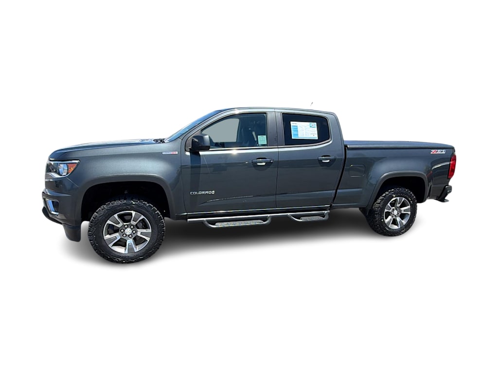 Thumbnail: 2017 Chevrolet Colorado - 3