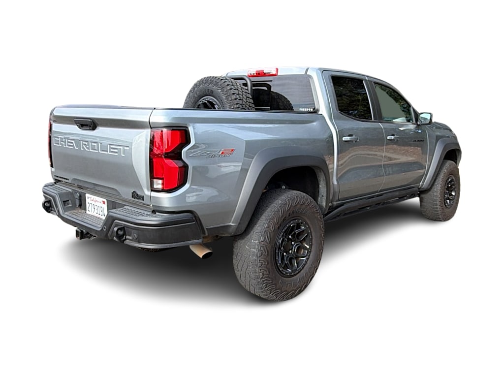 Thumbnail: 2024 Chevrolet Colorado - 11