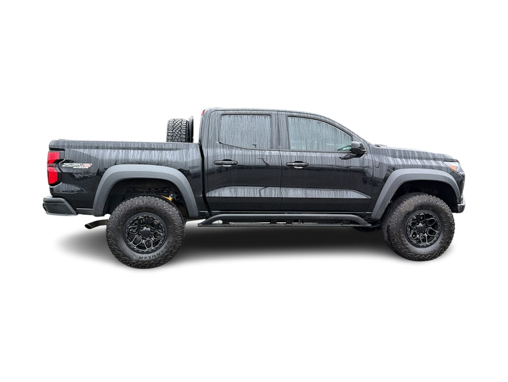 Thumbnail: 2024 Chevrolet Colorado - 16