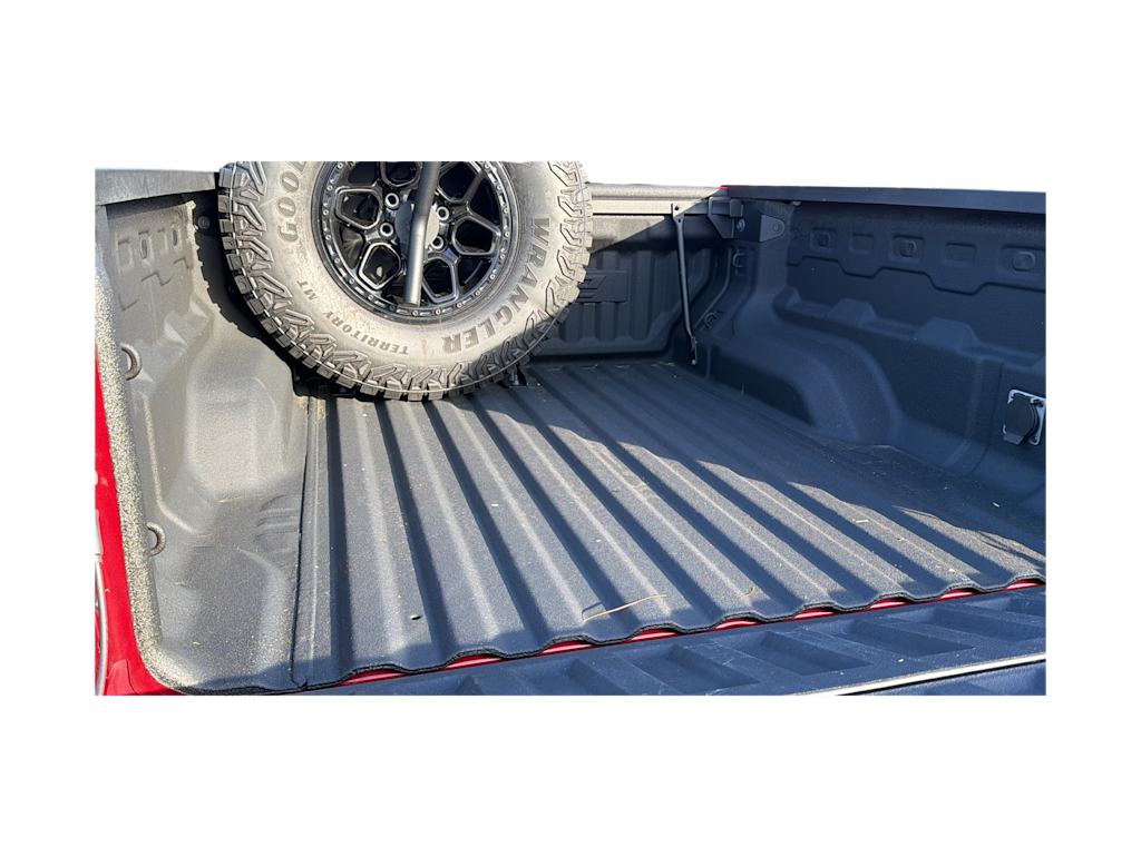 Thumbnail: 2024 Chevrolet Colorado - 15