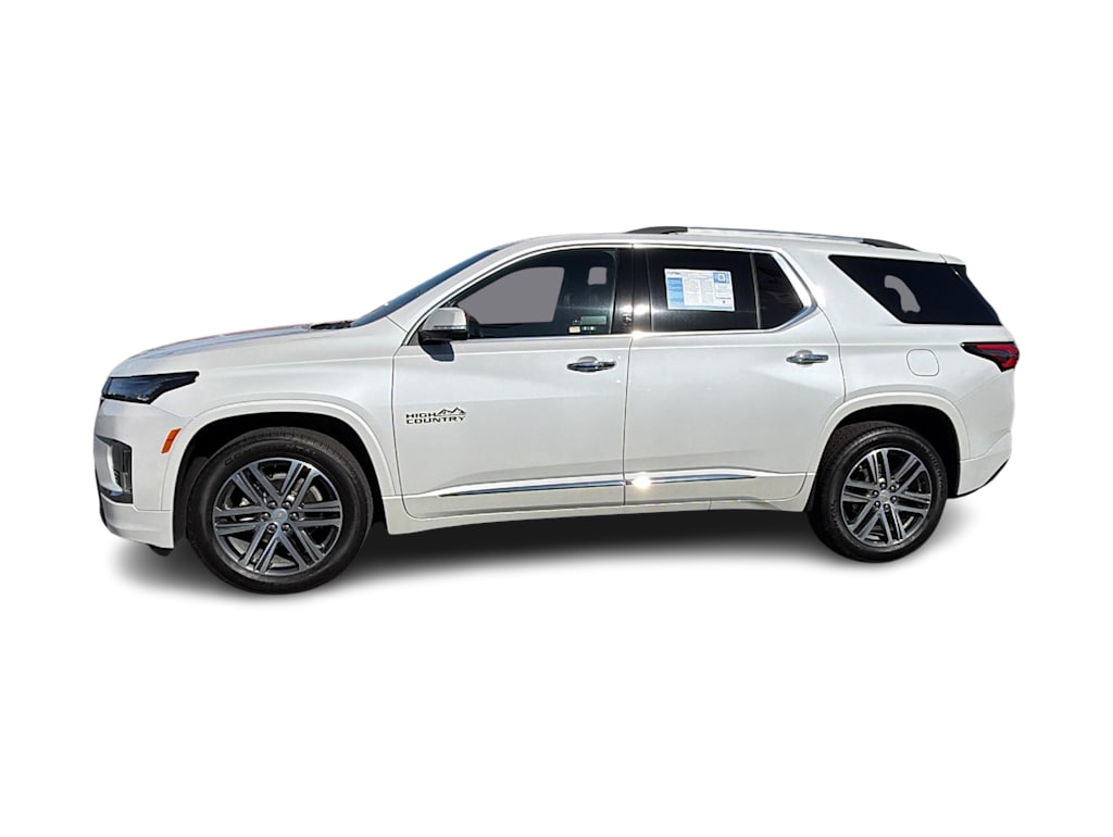 Thumbnail: 2023 Chevrolet Traverse - 3