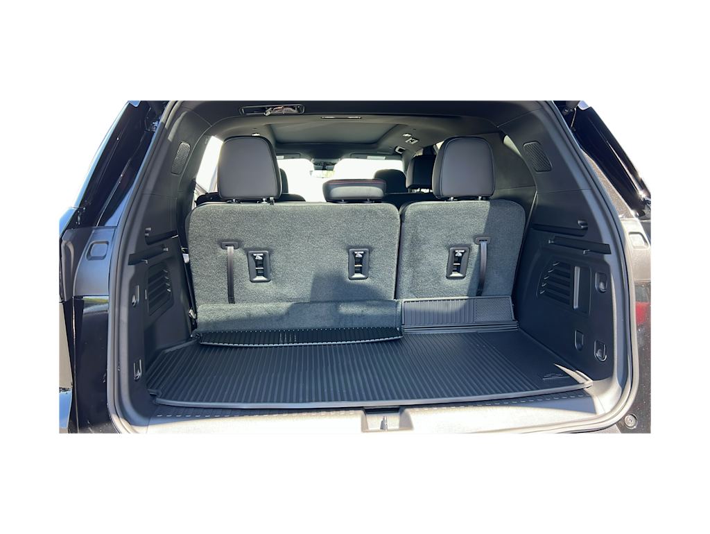 Thumbnail: 2026 Chevrolet Traverse - 17