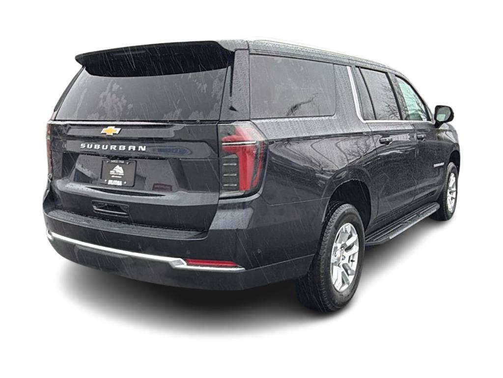 Thumbnail: 2026 Chevrolet Suburban - 21