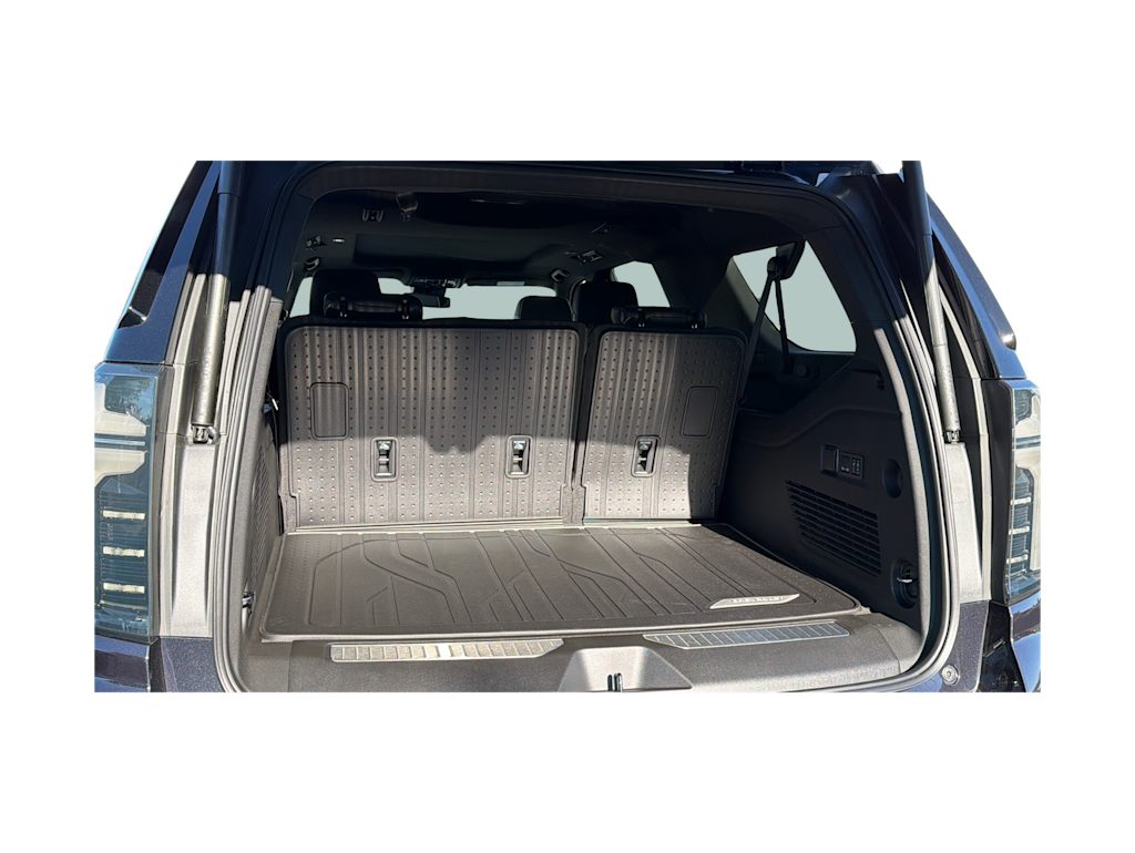 Thumbnail: 2026 Chevrolet Suburban - 14